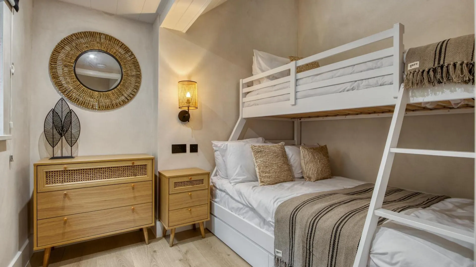 Panoramic Sea View Apartment The Mumbles