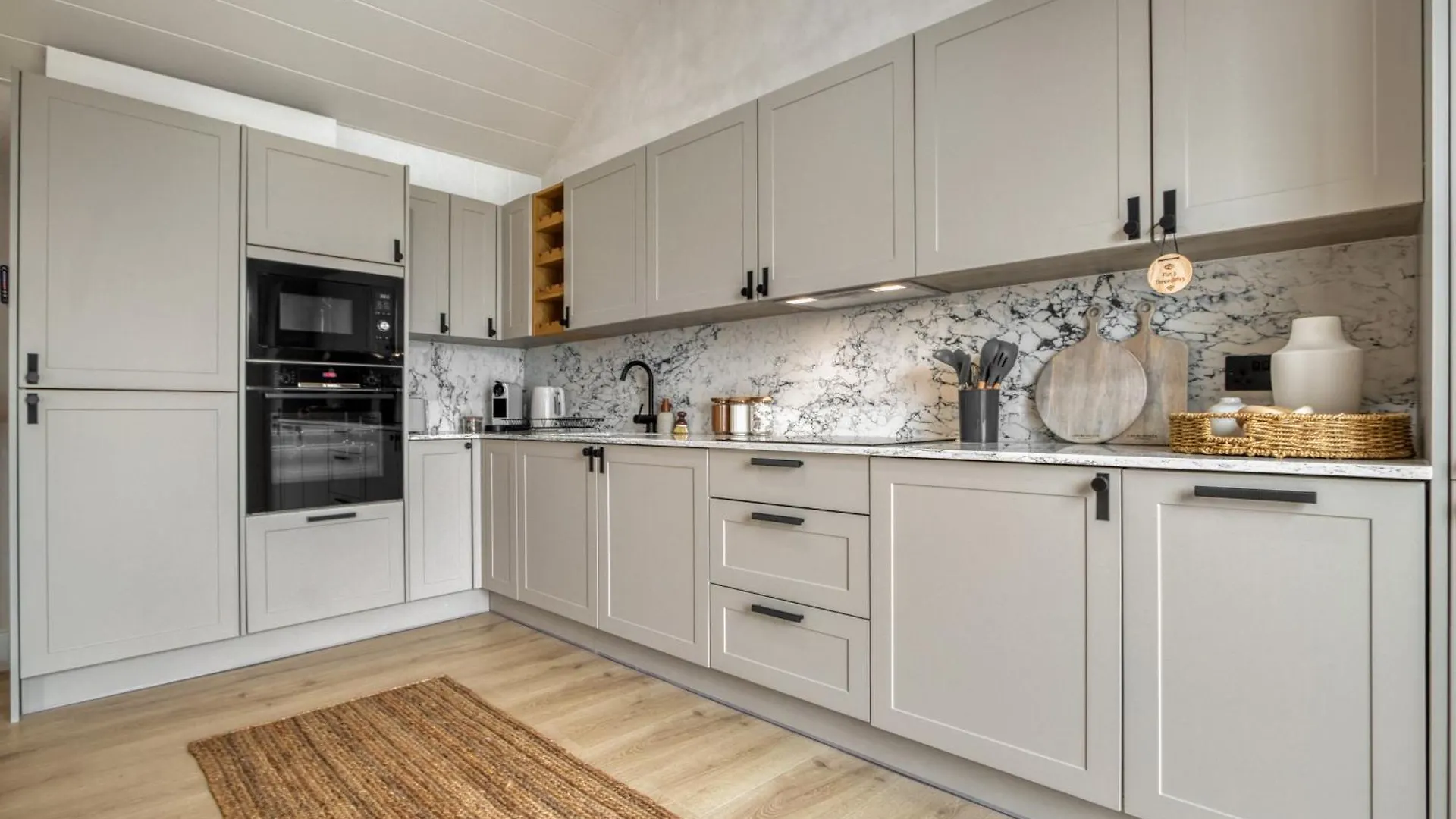 Panoramic Sea View Apartment The Mumbles United Kingdom